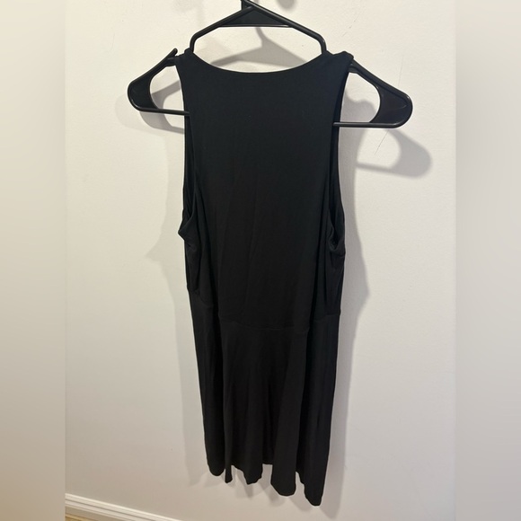 Like new- ATHLETA -Black Sleeveless Santorini Thera Dress - Picture 3 of 10